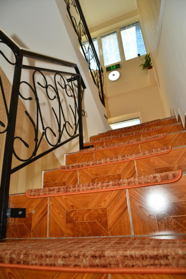 Stejarul Buzau Apartamento Exterior foto