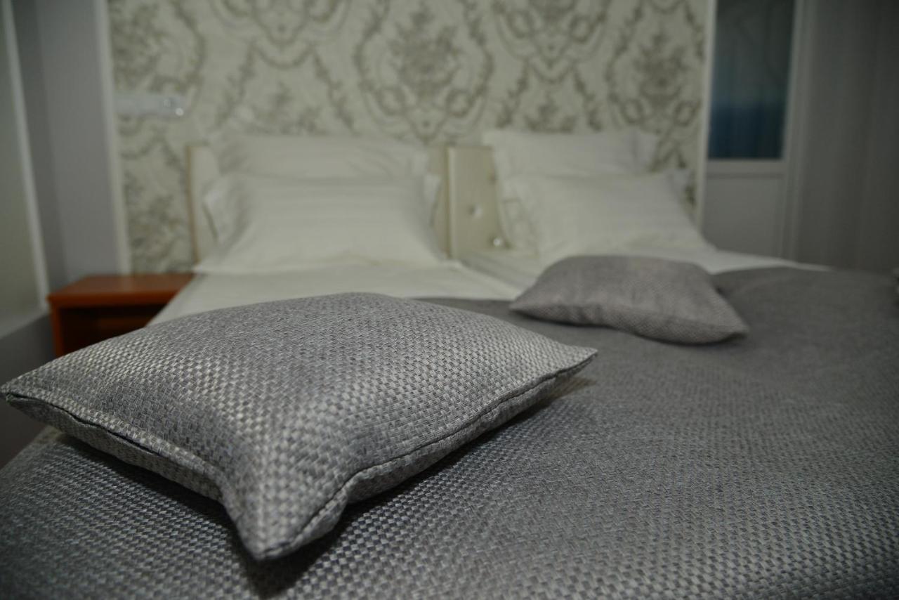 Stejarul Buzau Apartamento Exterior foto
